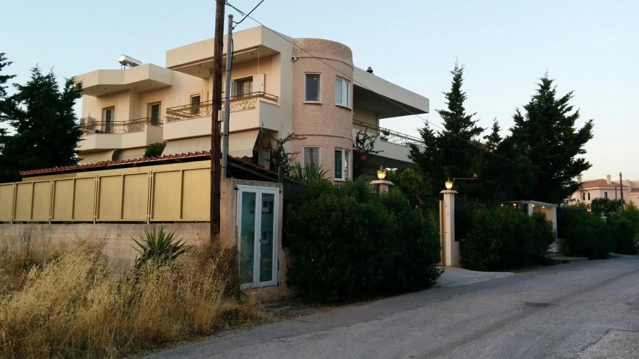 Lovely 2-Bedroom Apartment At Greek Riviera Vári Zewnętrze zdjęcie